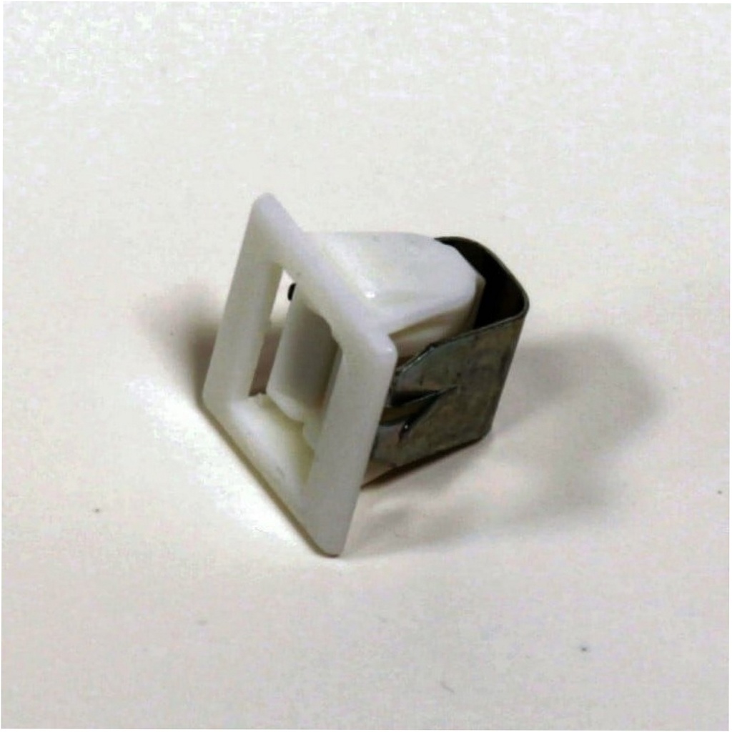 Whirlpool Dryer Door Catch - WP3389441, Replaces: 3389441
